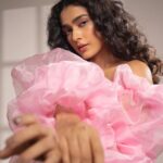 Aakanksha Singh Instagram – Barbie mode on 💖

Outfit- @trunkshopananya
Photographer- @deepak_das_photography
@kakali_das_photography 
Styled by- @ananyaarora2013
Assisted by @__hitankshi
Make up- @makeupbysheryl.b
Hair- @rubinadaniel1
Location- @_onboardstudios
Concept- @theboltpr