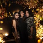 Aarthi Instagram – For someone who’s never had an adult birthday party, it’s gonna take me a while to get over this one 🙃✨
.
.
.
.
#anotheryeararoundthesun #friendsnight #celebrations #tooldfriendsandnew #milestonebirthday