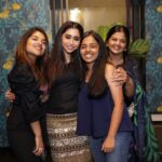 Aarthi Instagram – YOU ARE MY PEOPLE. This is where life is LIVED. These are the moments, the people, that make life worth living. These are the people who make life beautiful. These are my people. This is my TRIBE. 

✨
✨
✨

PS (Pun intended): That last pic has my heart 🤍

#arsofine #birthdaymonth #aartiravi #milestonebirthday #familyforever #mytribe @jayamravi_official @krishnamurthyvijaykumar @sujataavijaykumar @anushavijaykumar @anuparthasarathy @brinda_gopal @ezhiljothi71 @jothivm @avantikasundar @oviyajothimani @anisundar_ #kaaku @khushsundar