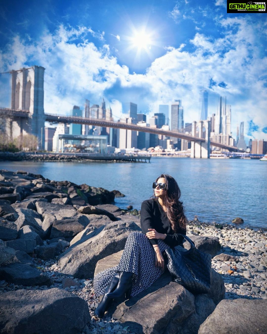 Aarthi Instagram - Can we just skip to the part of my life where I travel the world? ☁️ ☁️ ☁️ ☁️ #wanderluster #solofemaletraveller #nycphotography #brooklynbridgeskyline #nycfashion #coldbutphotosfirst #lovefornewyork DUMBO, Brooklyn