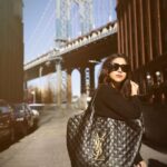 Aarthi Instagram - ‘Somewhere between living and dreaming there’s New York’ 🤎 #newyorkstateofmind #concretejungle #newyorkstreetstyle #thatwanderlustlife #sweatergirlforever #loveforwinters Asghar Ali