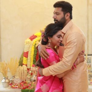 Aarthi Instagram - I maybe late to wish you for your birthday on the gram.. but today was so full of heart that nothing else mattered. I wish you a life as pure as your heart, I wish you happiness as genuine as your smile and I wish you prosperity as sincere as your hard work. Happy birthday our king. Long live 🤍 👑 @jayamravi_official 📸 @ashokarsh