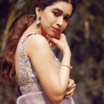 Aarthi Instagram – You don’t have to be who they want you to be… 🔮