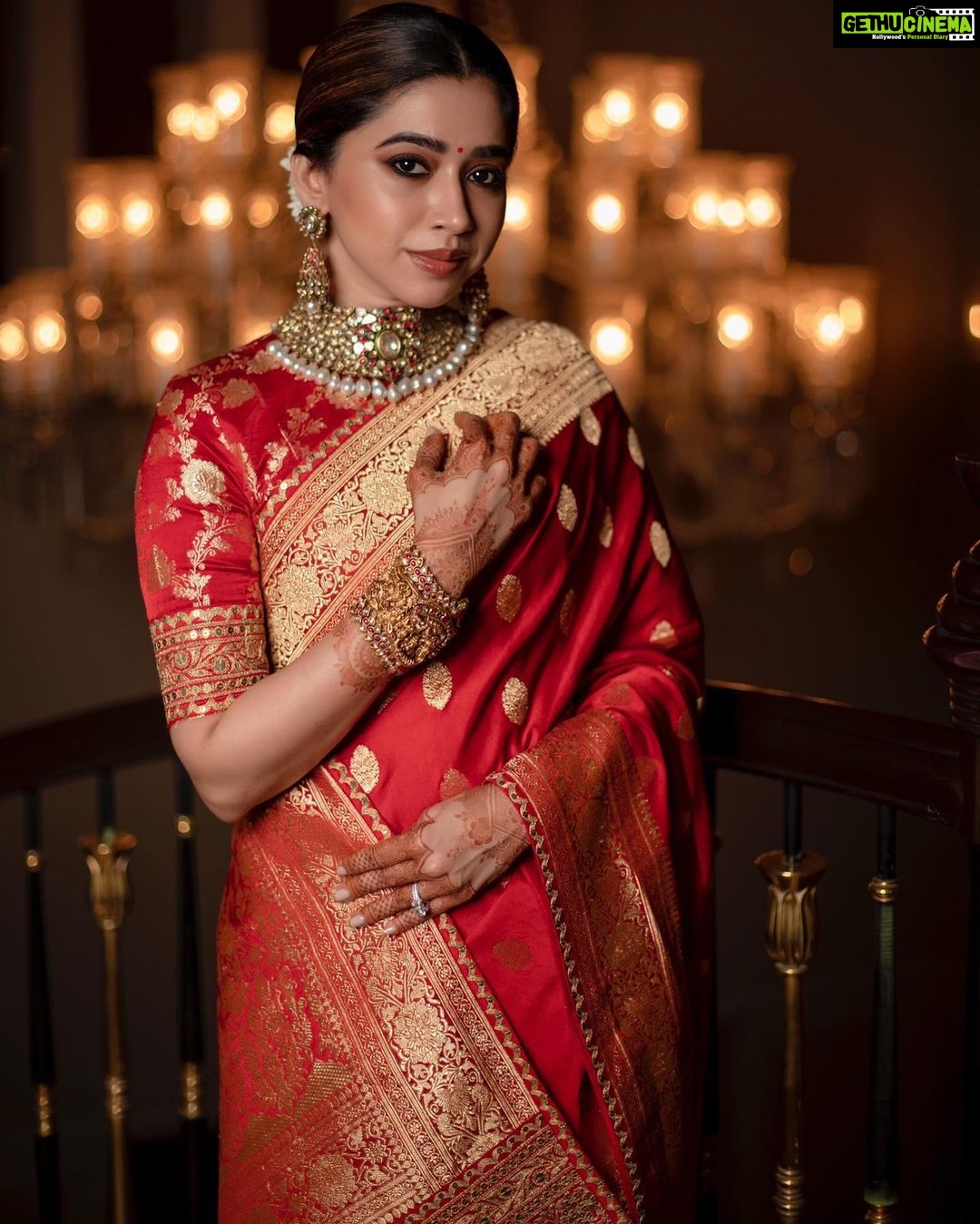 Aarthi Instagram - There is a goddess within each of us. Only a red saree can ascertain that. . . . . . . . . . . #weddingseason #glamitup #blingiton #sareelove #indianfashion #bigfatindianweddings #familytime #glamtribe π₯» @sabyasachiofficial π @amrapalijewels @mangatrai36jubileehills π @leiyamua @dolma.tamang πΈ @kiransaphotography π§π»ββοΈ @anitha.cookie @nasima28