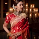 Aarthi Instagram – There is a goddess within each of us. 
Only a red saree can ascertain that. 
.
.
.
.
.
.
.
.
.
.
#weddingseason #glamitup #blingiton #sareelove #indianfashion #bigfatindianweddings #familytime #glamtribe
🥻 @sabyasachiofficial 
💎 @amrapalijewels @mangatrai36jubileehills 
💄 @leiyamua @dolma.tamang 
📸 @kiransaphotography 
🧍🏻‍♀️ @anitha.cookie @nasima28