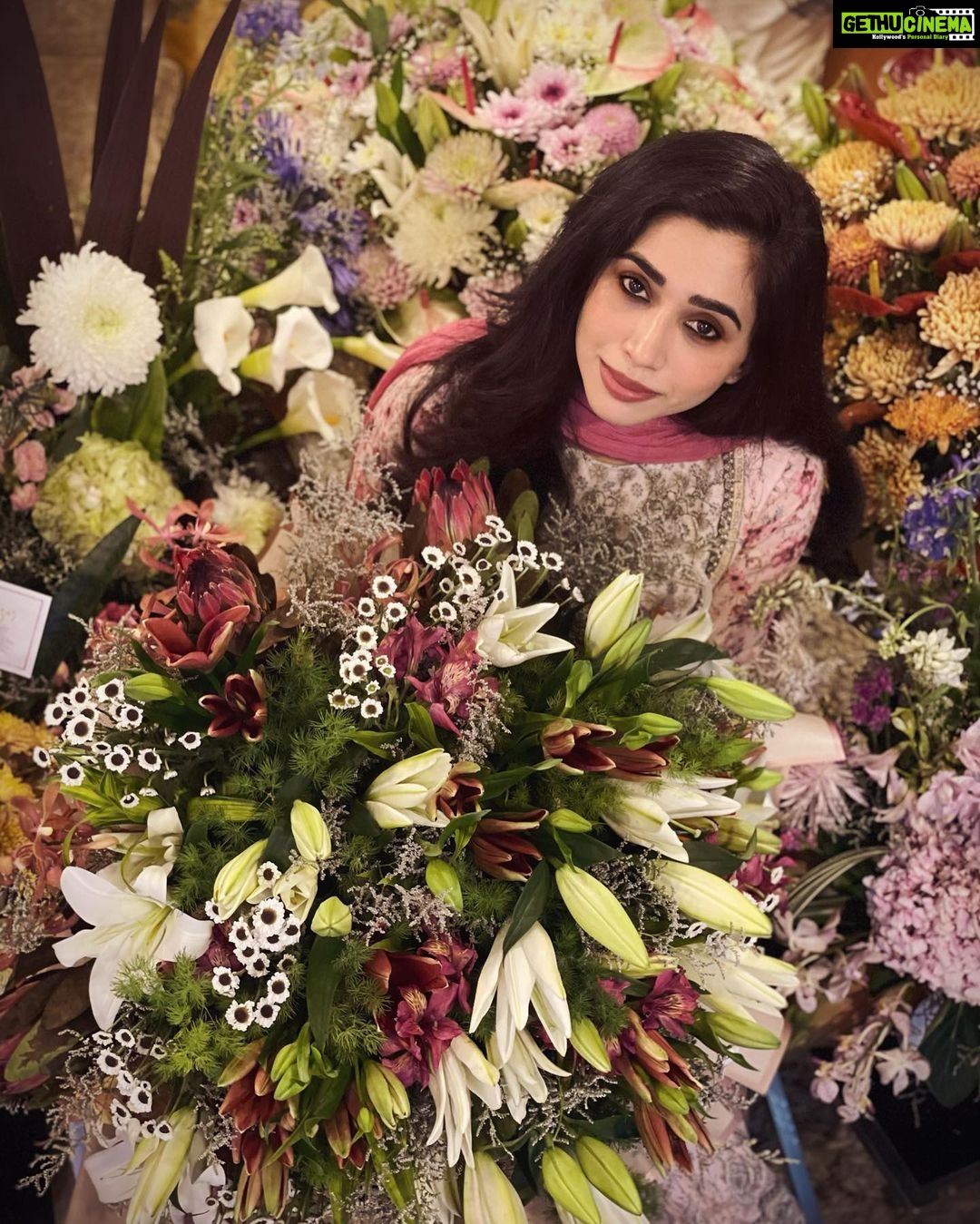 Aarthi Instagram - 15.04.2021 ~ I’m thankful for another day. The world today may not be easy to live in, but I’m thankful for another chance to be here, to breathe, to love and be loved. It truly has been a wonderful birthday. So thank you, all of you for just being here for me 🤍 . . 📸 @jayamravi_official