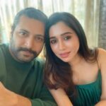 Aarthi Instagram - Forever is a long time; but I wouldn’t mind spending it by your side. Here’s to 2021 and forever.. ♾ 📸 #aaravravi