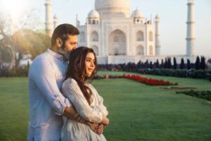 Aarthi Instagram - Ending the Month of Love with the memories of 14.02.2023 ♾️🤍
 
#februaryfeels #valentinesvibes #throwingitback #tajmahal #wonderoftheworld #prideofindia #yearofbucketlistchecks #validatingourlove #memoriesforlife

📍 Taj Mahal
📸 @abhishekbaliphoto
