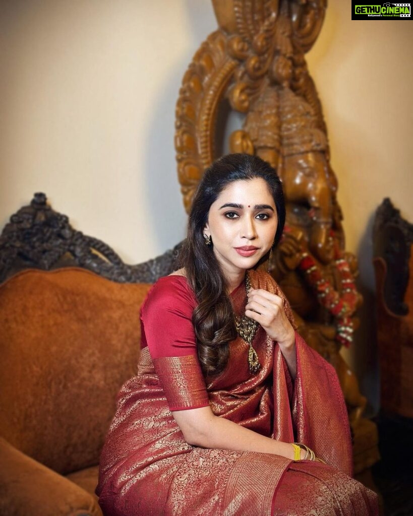 Aarthi Instagram - The saree I wear maybe traditional, But I am six yards ahead of my time ♥