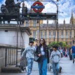 Aarthi Instagram – Done Done.. but never get enough of you London 🇬🇧♥️💙🤍 

Pic 4 is my favourite and a recurrent mood everytime I pick up the phone to tell their dad he’s being missed 🎈

#summerof23 #mammaandherboys #vacaymodeon✔️ #londondiaries #aaravravi #ayaanravi #summeronmymind
