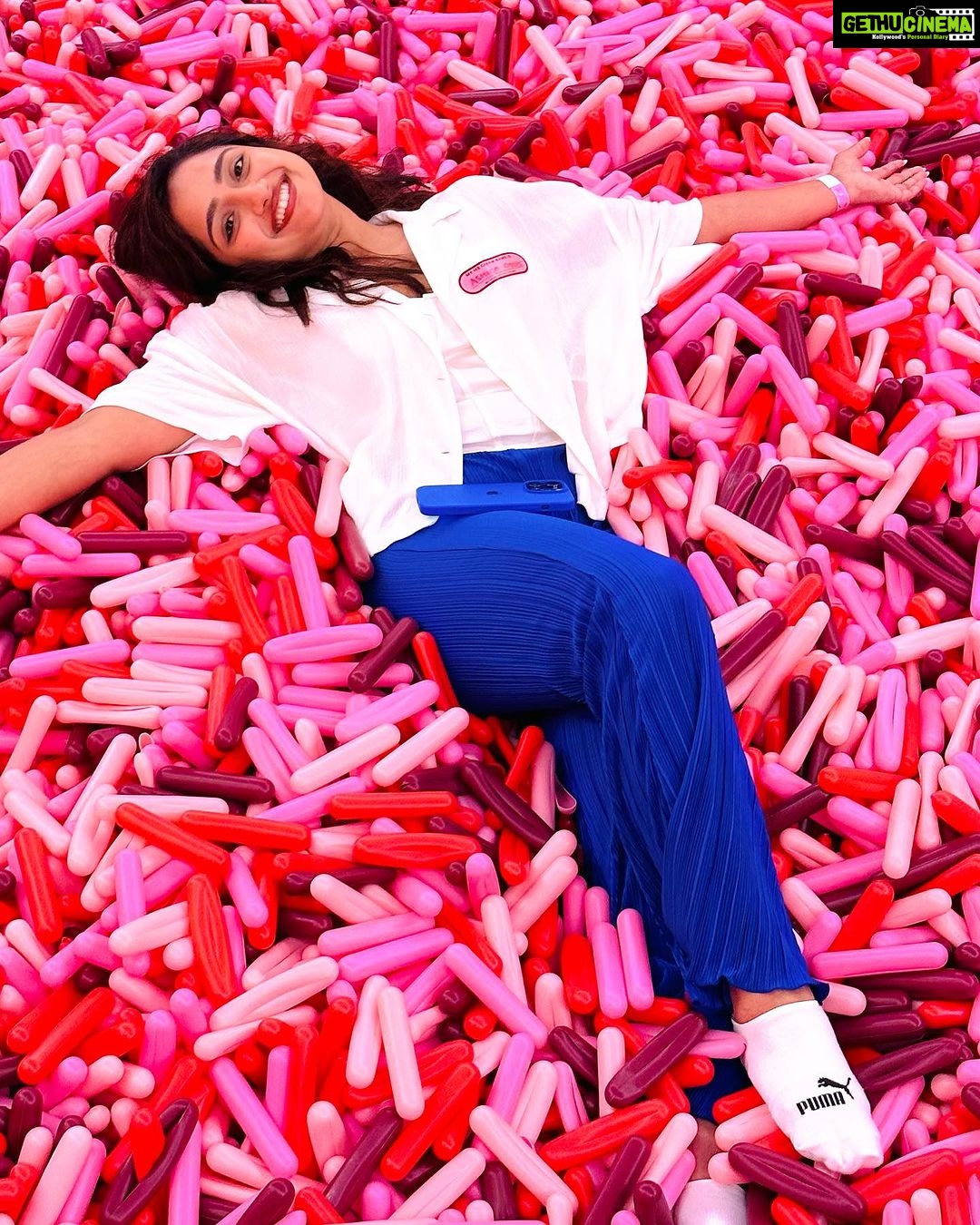 Aashika Padukone Instagram - Lost in a sugar-coated wonderland 🍭 MUSEUM OF ICE CREAM SG