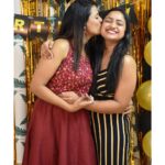 Aashika Padukone Instagram – Happiest Birthday ashiiiluuuuu 😘❤️| know u miss me I miss you tooo 🤗I know ur bday is incomplete without my Wish! Frm shooting everyday to then meeting once a week to then meeting once a month to then meeting once in 4 months to Not meeting at all!!!…. The love nd care is still the same! I just wish and pray tht u always get everything you’ve ever wished for!
Happy happy birthday ❤️😘🤗