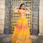 Aashika Padukone Instagram – But she’s looking at you 🧡

PC: @sa7_photography 
MUH: @shaanvi_s_makeover 
Designer: @ishas_by_prasuna 
Location: @thenawabsgarden 
.
.