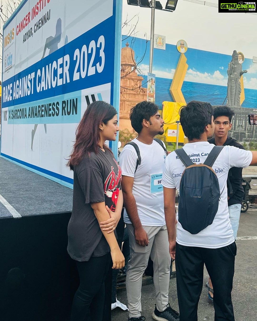Aathmika Instagram - What a wonderful way to kick start your Sunday. Glad to be part of #cancerawarenessrun organised by @adyarcancerinstitute mainly highlighting on #sarcoma ( a type of cancer which affects bones and soft tissues ) which is on the rise… The power of awareness helps us to detect it and cure at the earliest.. #Raceagainstcancer 🙌🏽