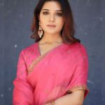 Aathmika Instagram – Radiating only divine energy 💕✨

Styled by: @nikhitaniranjan
Outfit: @nisharahmed_ 
Jewellery: @stylorisilver @nacjewellers 
Photography: @varuun.jpg
