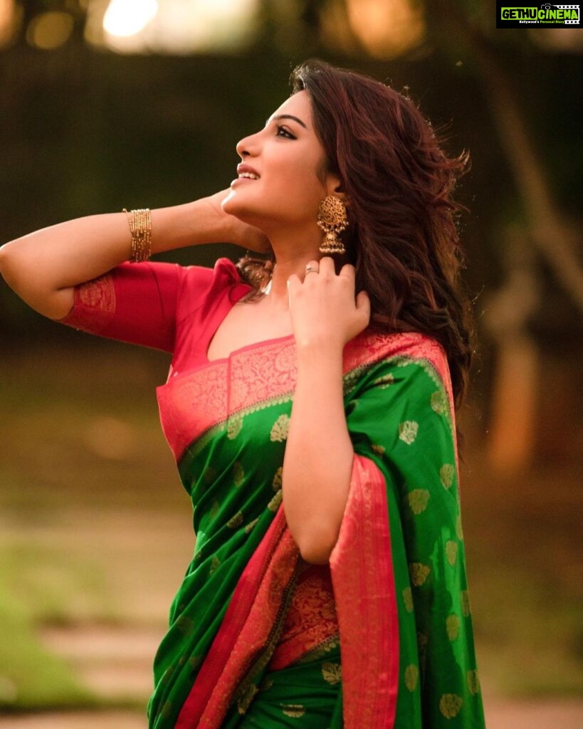 Aathmika Instagram - For the love of Saree… For the love of Life… For the love of God… For the love of Good vibes… For the love of Seeing goodness in everything… Keep adding to it… ❤️ 📸 @camerasenthil Blouse @sankalptheboutique
