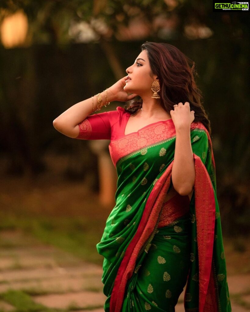 Aathmika Instagram - For the love of Saree… For the love of Life… For the love of God… For the love of Good vibes… For the love of Seeing goodness in everything… Keep adding to it… ❤️ 📸 @camerasenthil Blouse @sankalptheboutique