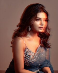 Aathmika Instagram - Moves : Silent 
Plans : Private 
Life : Low-key 
Prayers : Loud 
Styled : @aaronoii 
Clicked : @bharanikumar_ 
Outfit : @summerbypriyankagupta 
Makeup : @athmi_makeupstories 
Hair : @priyaprabu_artistry 
Jewels : @fineshinejewels