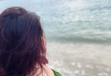 Aathmika Instagram - Lost in paradise 🏝 🌊 💫 #sunset
