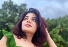 Aathmika Instagram - Lost in paradise 🏝 🌊 💫 #sunset