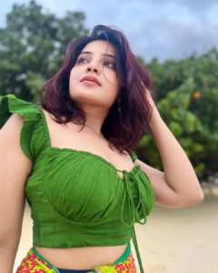 Aathmika Instagram - Lost in paradise 🏝 🌊 💫 #sunset