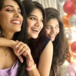 Aathmika Instagram - The best place to be is with your loved ones… Welcoming 2023 with all smiles and best ones around. Wishing you all a very happy #NewYear lovelies ❣️ swipe right 4 more fam craziness 🥳 #aathmihearts