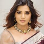 Aathmika Instagram - அவள்……..💫 Styled by: @nikhitaniranjan MUAH: @chisellemakeupandhair Outfit: @tilfi_banaras Jewellery: @mspinkpantherjewel Photography: @arunprasath_photography