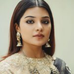 Aathmika Instagram - Tell me your love life, without telling me your love life…. Reading yours and commenting mine shortly 🤫 Styled by: @nikhitaniranjan Outfit: @issadesignerstudio Jewellery: @stylorisilver @nacjewellers Photography: @bharanikumar_