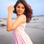 Aathmika Instagram – Errmm… okay, so who painted the sky ?

#Sunsets 
📸 @pranav.foto
