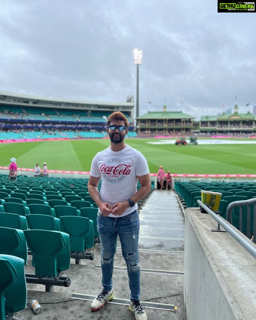 Abijeet Duddala Instagram - English weather down under #scg #sydneycricketground Sydney Cricket Ground (SCG)