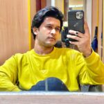 Abijeet Duddala Instagram – Yellow 🟨

#mirrorselfie