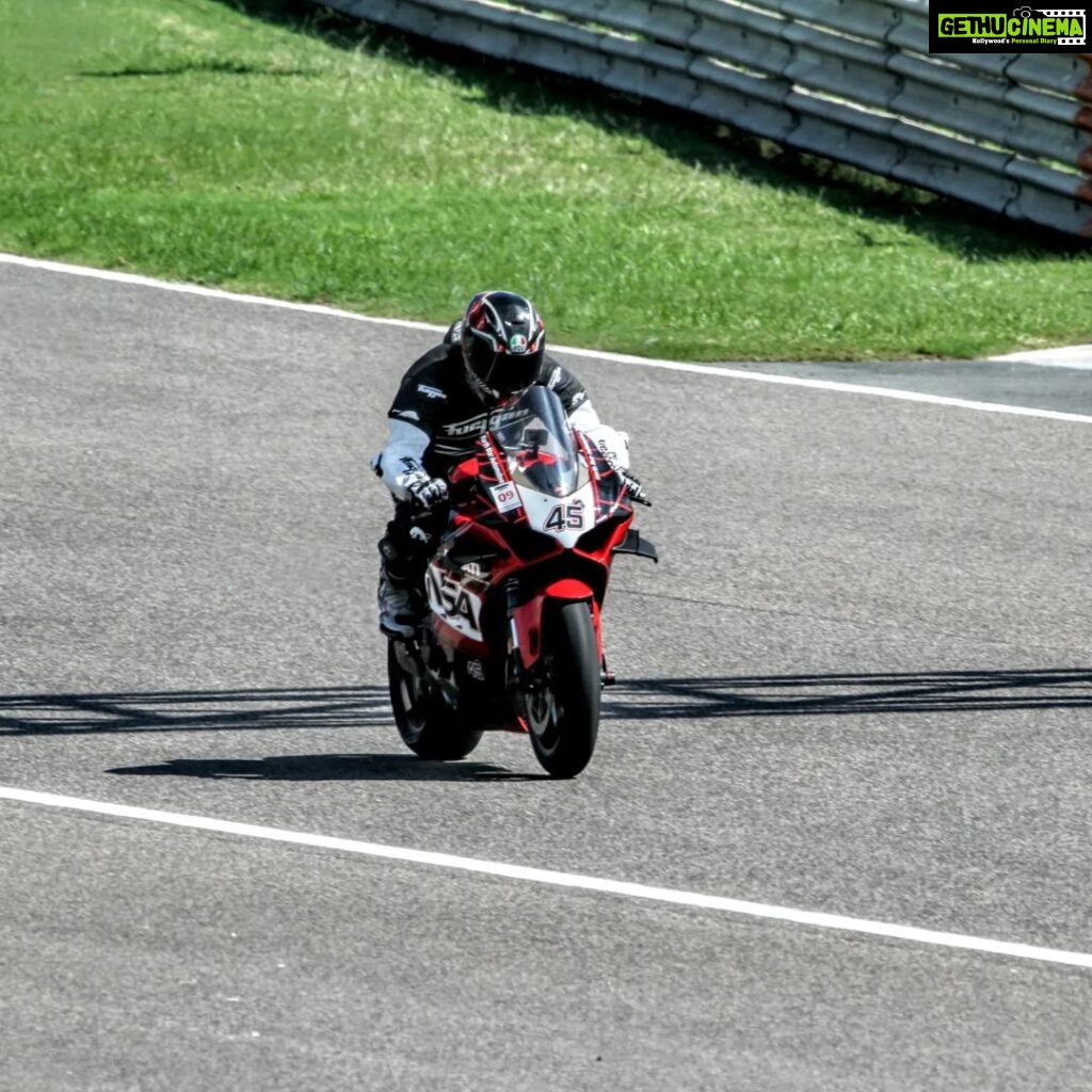 Abijeet Duddala Instagram - Shoutout to @ducatinsa for letting me ride this animal at a trackday last year. Can't wait to get back to it this winter! The Buddh International Circuit is one of the few circuits that can actually stretch the Panigale V4s legs.. I think I need to get a track specific motorcycle 💥 Excited for the BharatGP later this month. Happy to see Dorna and the Indian Government working together to finally make #MotoGP happen in one of the biggest motorcycle markets in the world, India. 🔥 #Moto #race #motorcycle #trackday #panigalev4 #ducati