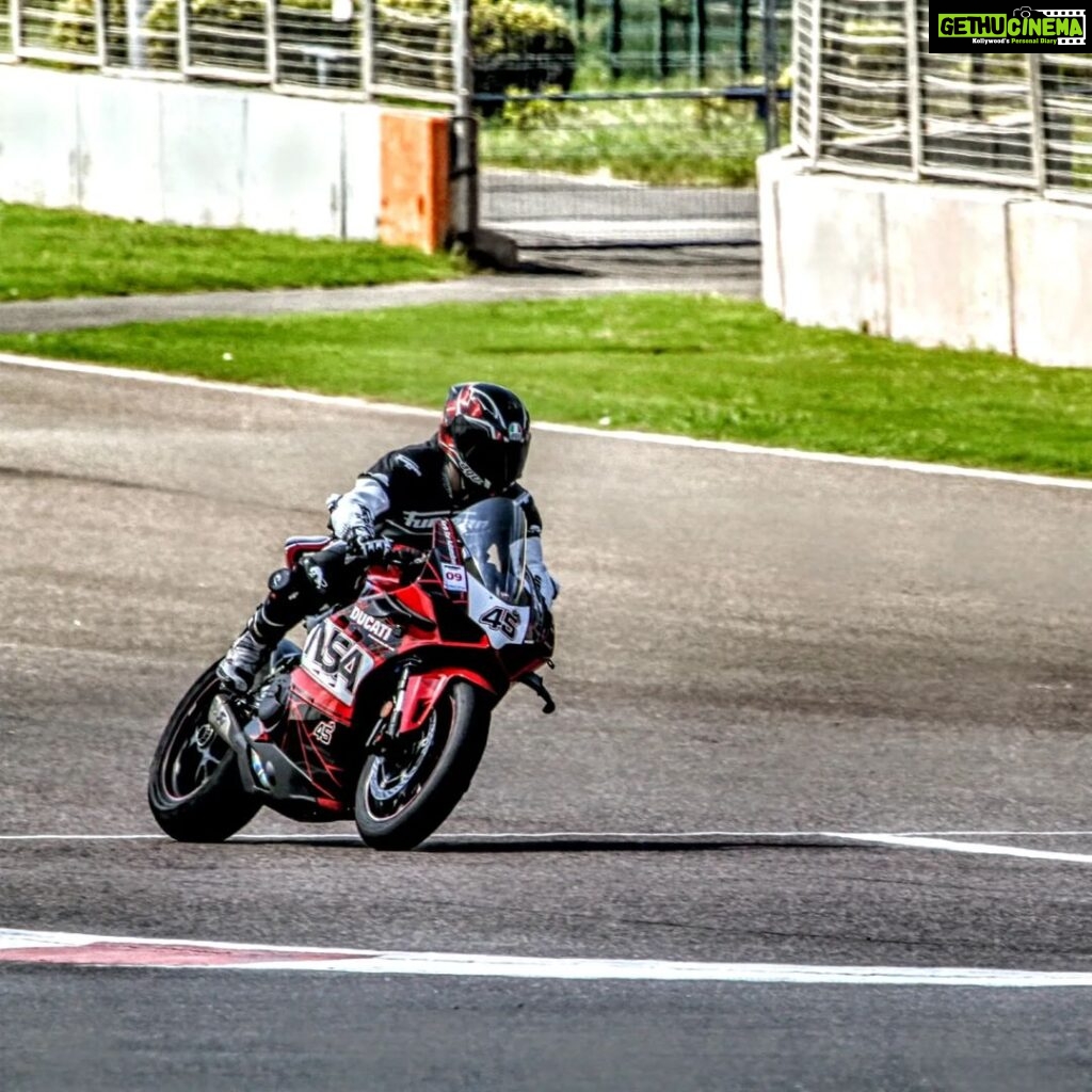 Abijeet Duddala Instagram - Shoutout to @ducatinsa for letting me ride this animal at a trackday last year. Can't wait to get back to it this winter! The Buddh International Circuit is one of the few circuits that can actually stretch the Panigale V4s legs.. I think I need to get a track specific motorcycle 💥 Excited for the BharatGP later this month. Happy to see Dorna and the Indian Government working together to finally make #MotoGP happen in one of the biggest motorcycle markets in the world, India. 🔥 #Moto #race #motorcycle #trackday #panigalev4 #ducati