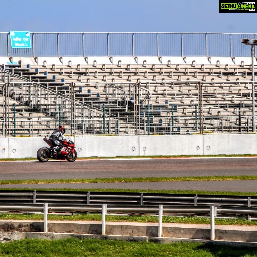 Abijeet Duddala Instagram - Shoutout to @ducatinsa for letting me ride this animal at a trackday last year. Can't wait to get back to it this winter! The Buddh International Circuit is one of the few circuits that can actually stretch the Panigale V4s legs.. I think I need to get a track specific motorcycle 💥 Excited for the BharatGP later this month. Happy to see Dorna and the Indian Government working together to finally make #MotoGP happen in one of the biggest motorcycle markets in the world, India. 🔥 #Moto #race #motorcycle #trackday #panigalev4 #ducati