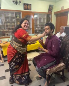 Abijeet Duddala Instagram - Raksha Bandhan 🙂 May the bonds between brothers and sisters only strengthen with time.. God Bless. 

#happy #rakhi #rakshabandhan #sisters #family