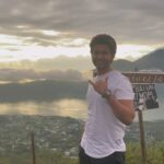 Abijeet Duddala Instagram - Goodmorning Folks 🌅 Trekked 2 Hours up Mt Batur in the dead of night to catch this beautiful sunrise 👌🏼 #sunrise #mtbatur #bali #traveldiaries #morning