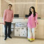 Adah Sharma Instagram - I got to hang out with the COOOOLEST kids in mumbai today ! Our SSC toppers from BMC schools 😍 and I also got to take pictures with them and chat with them! मी खरोखर खूप lucky आहे। ❤️