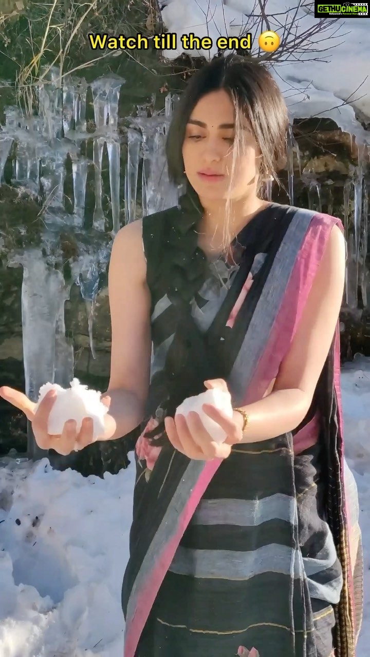 Adah Sharma Instagram - ADAH x SNOW x BARF - paid collaboration (my highest paid collaboration yet ☃️) This is part 2 of the reel dedicated to people who give me free advice 🤗❤️ #100YearsOfAdahSharma #adahsharma #snow