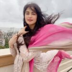 Adah Sharma Instagram - Watch till the END🤣I get bahut saara FREE advice from humans … without even asking for it they give me free !! So I take all of it ……….. and then do exactly as I please😂😂😂😂😂😂😂😂 😈😂🧚‍♀️🧟‍♀️🌸🤡👹🧙‍♀️🦄💨🛶 #100YearsOfAdahSharma #adahsharma