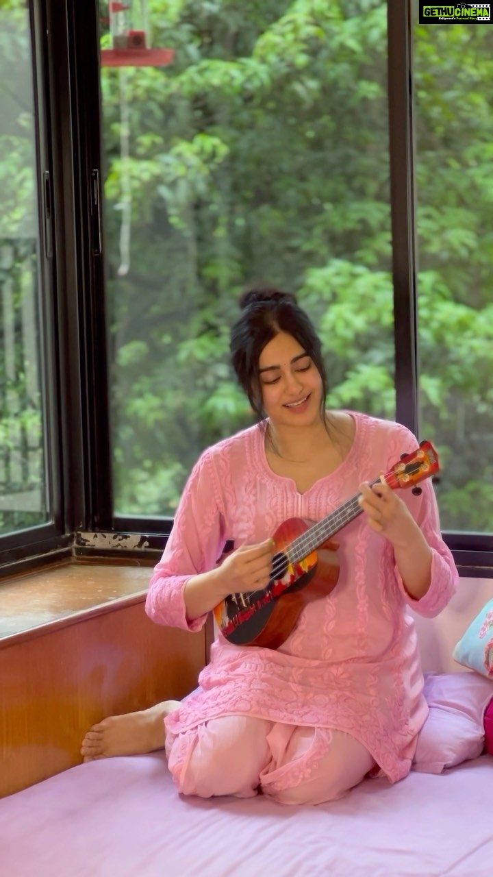 Adah Sharma Instagram - आषाढी एकादशीच्या खूप खूप शुभेच्छा “विठ्ठल विठ्ठल गजर नामाचा” ❤️🙏