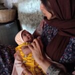 Adah Sharma Instagram - How to stop a human baby from crying -Become a birdie 🦉🕊️ and provide unlimited entertainment 🦍 Everyone Jo mujhe jaanta hai acchi tarah se knows how scared i am of human babies... I mean they might break na. Ab jaanwar babies haathi , bakri, chipkali, saanp i feel like i can manage. But I was given a 10 day old baby at shoot.. baaappp re!!! Full dhak dhak heart was going. Tried everything to keep the baby stay silent and not scream... Poor baby Shalini was exhausted with the lights and sounds. #TheKeralaStory #behindthescenes #behindthescenesvideosonpublicdemandihavealotofthesebabybakrisandbillisalso #100YearsOfAdahSharma #adahsharma P.S. toughest scenes for me was scenes with the baby i think uffff 🙈🙈🙈🙈