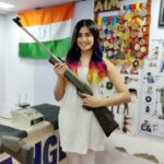 Adah Sharma Instagram - Reminder from Bhavana Reddy drink water and if necessary use your waterbottles for greater good 👊🤣 Commando is out on Disney hotstar getting a lotttttt of messages from all of u 😘😘😘 I’m in a no network place but reading all your messages and yayyyyyy is happening ❤️❤️❤️❤️