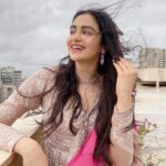 Adah Sharma Instagram - Gone with the wind …. Before we won awards we did pictures on the terrace in the morning (there was so much wind the sleeves flew away by the time I reached the award event 😅) 💁@snehal_uk 💃@juhi.ali @neeta_lulla @houseofneetalulla @kushalsfashionjewellery 💨 💨 💨 P.S. didn't want to ruin my heels in the rain toh nagey pair did pics . But you know what happened to the heels anyway 👀 #100YearsOfAdahSharma #adahsharma