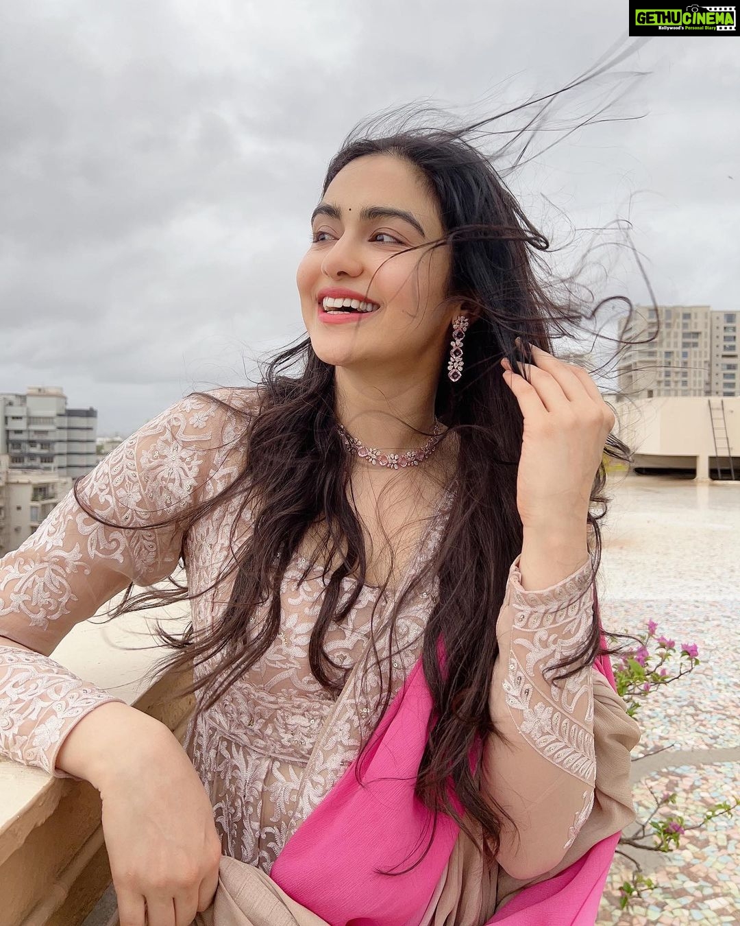 Adah Sharma - 1.5 Million Likes - Gone with the wind ….
Before we won awards we did pictures on the terrace in the morning (there was so much wind the sleeves flew away by the time I reached the award event 😅)
💁@snehal_uk
💃@juhi.ali
@neeta_lulla @houseofneetalulla
@kushalsfashionjewellery
💨
💨
💨
P.S. didn't want to ruin my heels in the rain toh nagey pair did pics . But you know what happened to the heels anyway 👀
#100YearsOfAdahSharma #adahsharma