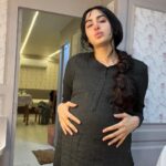 Adah Sharma Instagram – Since we got messages from soo many of you saying you watched #TheKeralaStory the second and third time . Good news ! Tickets now available starting99 rupees 
Pics in order of carousel
1)Girl power on set ! 
2)after a scary violent scene🙈
3)tickets at 99 rupees yayyyyy 
4)Vaishali mam and Hanumant sir were kind enough to come up to me at an airport and tell me The Kerala story is going houseful at their multiplex in Karnataka @drccinemas 😍 the first multiplex in Karnataka 
4)me with Bakris on set
5)baby Shalini and me 
6)my hands holding the board in jail 
7)thank uuuuu all for the pyar