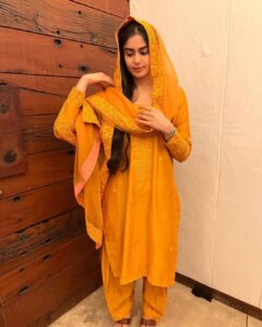 Adah Sharma Instagram - 5th week and #TheKeralaStory still going strong 😱😱😍 ! thank you for keeping us alive in theatres still and repeat watching it also 😍❤️💕 cya in theatres today and support the new releases as well and watch them also in theatres and make their movies also big big blockbusters like ours. Yes yes i know post pandemic 5th week is a dream and I'm very very grateful ❤️❤️ 
These are images from our look test styled by @radhikamehra hair @snehal_uk . if you want to see more from the look test tell me in the comments I have loootttssss of pics and videos 😂🐘 
#behindthescenes #adahsharma #100YearsOfAdahSharma 
P.S. just coz Kerala story released I can’t forget the 100 years waala hashtag come onnn #ifyouknowyouknow 🙃😉