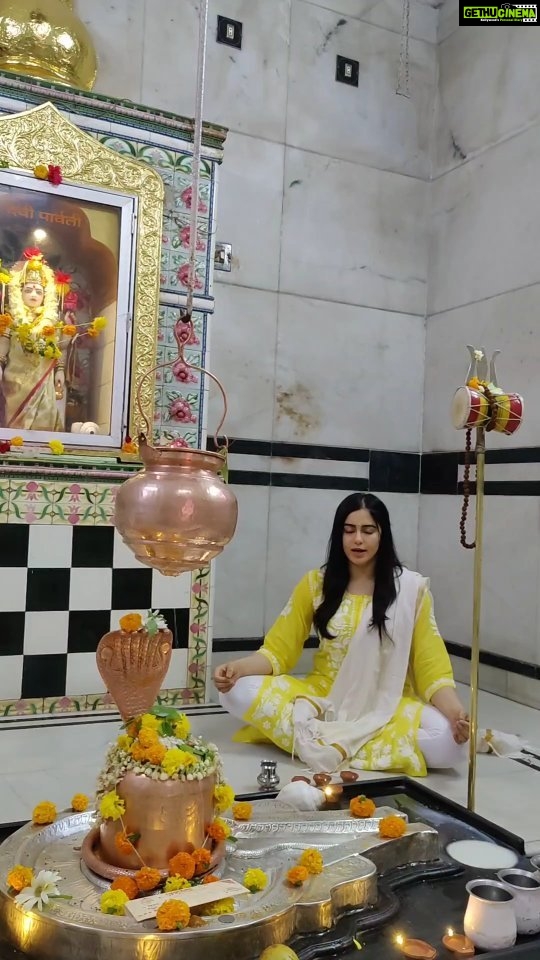 Adah Sharma - 1.7 Million Likes - The secret of my energy. The energy that allows me to accept bouquets and face bans 🙃❤️🙏
Thank you all of you for making me yours ❤️
.
.
.
.
.
.
.
#shivtandav #shivtandavstrotam #adahsharma