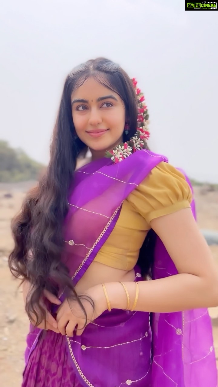 Adah Sharma Instagram - Happy Vishu 💜 Vishu Aashamsakal 💆♀️ @snehal_uk 💃 @juhi.ali 🥻 @anjanabohra_official 🏃♂️ @jagats38 #100YearsofAdahSharma #adahsharma