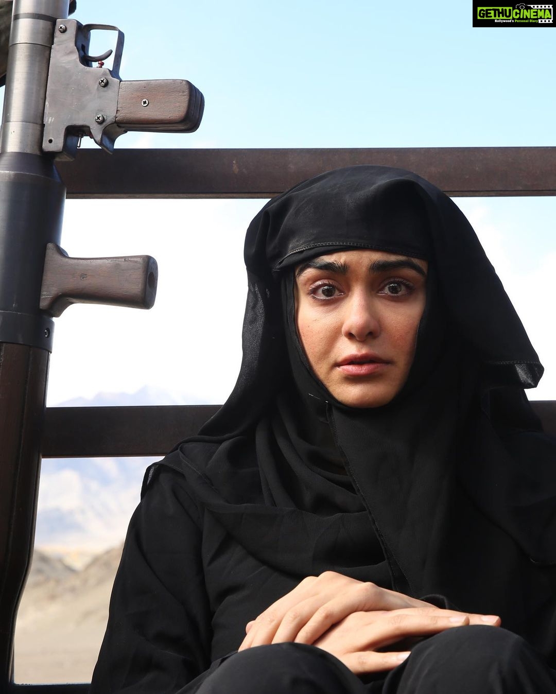 Adah Sharma Instagram - Woww 4th weekend and so many of you in theatres for #TheKeralaStory !! So so grateful 👻👻👻🦍🦍♥️♥️ Grateful to everyone in the industry who gave me every role in every movie, ad , music video sab kuch to get to be in theatres now with this one ❤️ . Thank uuuuuuuu !!
