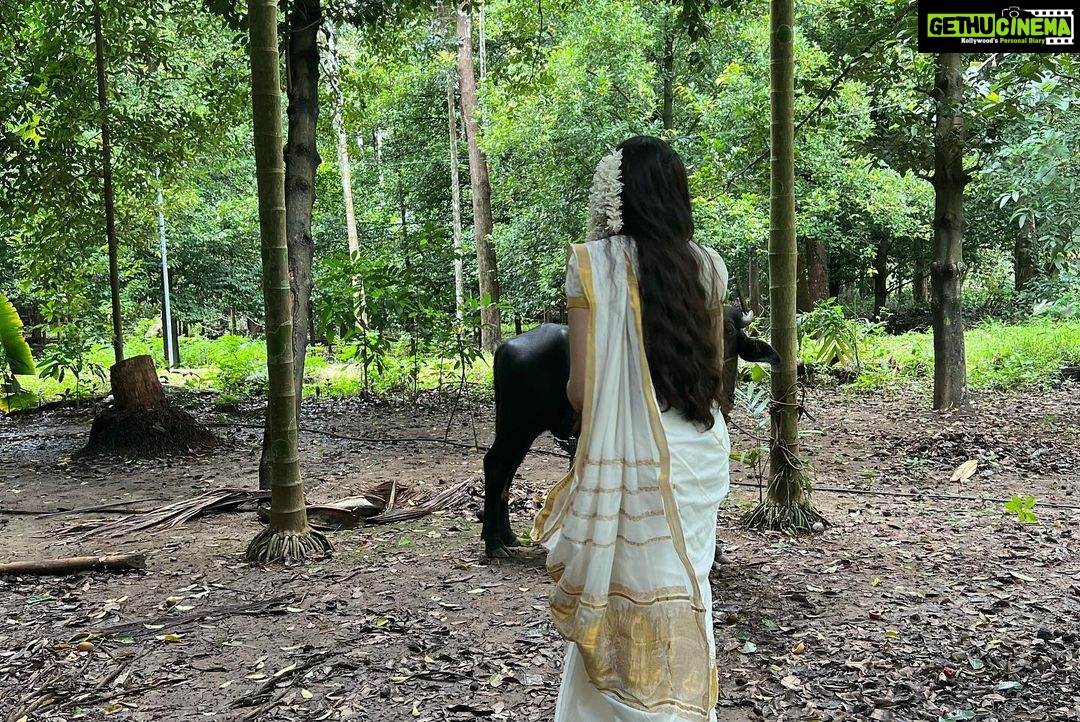 Adah Sharma Instagram - Back to the future ... @aka.vijaykrishna and me (from a deleted scene) looking at you all giving all of us soooo much love (we are serious on the outside but internally smiling) @aashin_shah and me looking at the response from Germany for #TheKeralaStory 😍USA and Cannada thank you !!! Meenakshi our buffalo and me excitedly discussing #thekeralastory Releasing 19th may (finalllllyyyy) in the UK ❤️❤️ #adahsharma